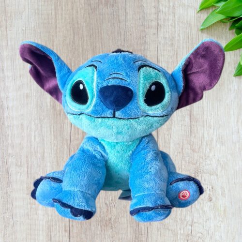 Stitch plüss figura